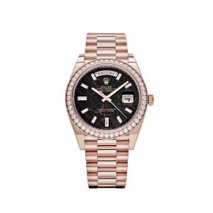Day-Date 40 228345RBR Rose Gold Eisenkiesel Dial Diamond Bezel (2023)