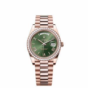 Day-Date 40 228235 Rose Gold Green Roman Dial Diamond Bezel