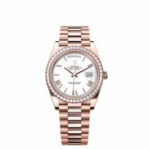 Day-Date 40 228235 Rose Gold White Roman Dial Diamond Bezel